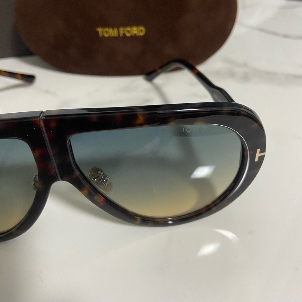 Tom Ford Brown Gradient Sunglasses - Picture 2 of 9